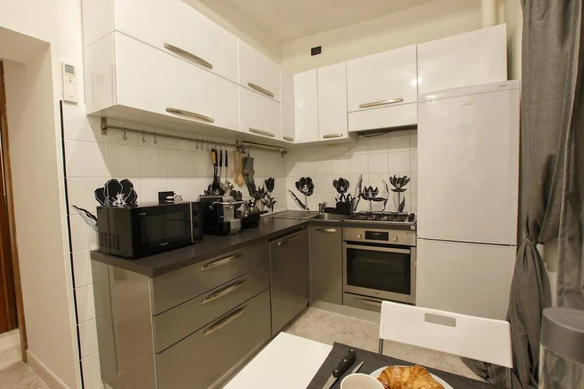 Apartament La Casa Di Alice Livorno Włochy